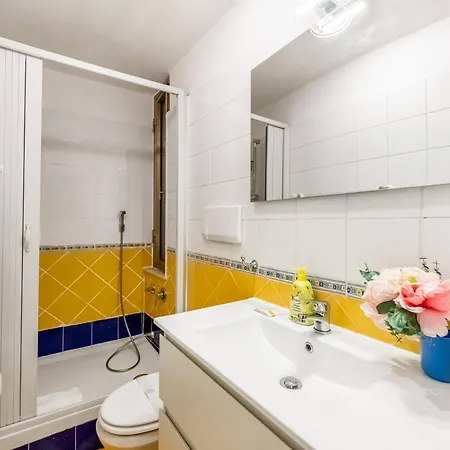 Apartmán Da Stefano Historical Center 5 Min To Aquarium - Happy Rentals Janov